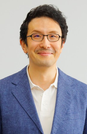 写真。森暁郎講師。