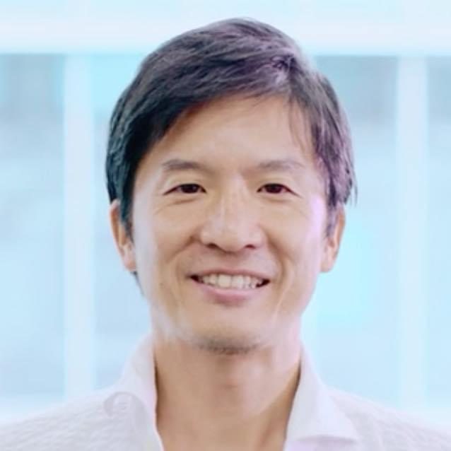 写真。平野善隆講師。